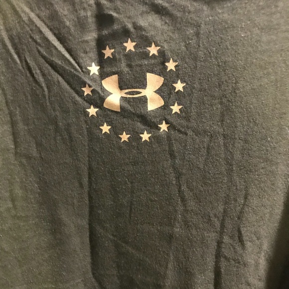 Under Armour army green football t shirt - Picture 3 of 3